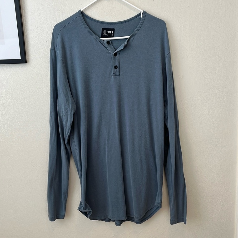 Cuts AO elongated Henley long sleeve